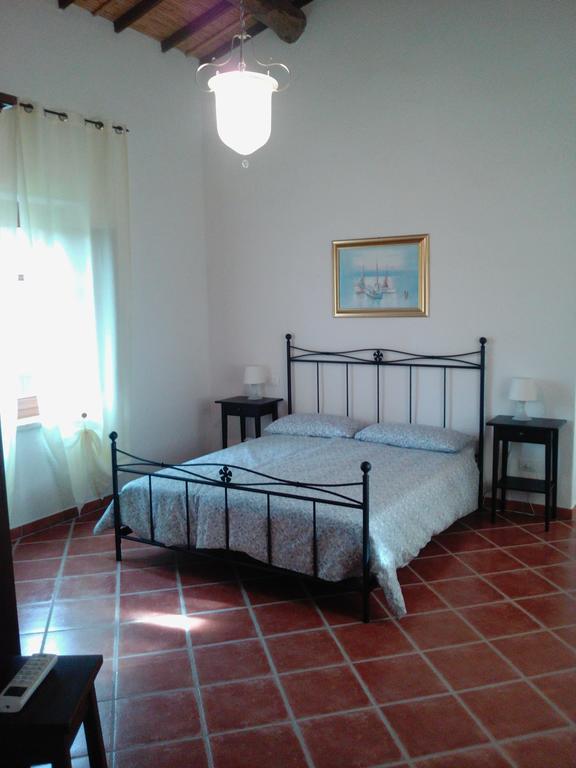 Hotel La Vecchia Fornace SantʼAnna Arresi Exterior foto