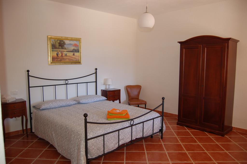 Hotel La Vecchia Fornace SantʼAnna Arresi Exterior foto