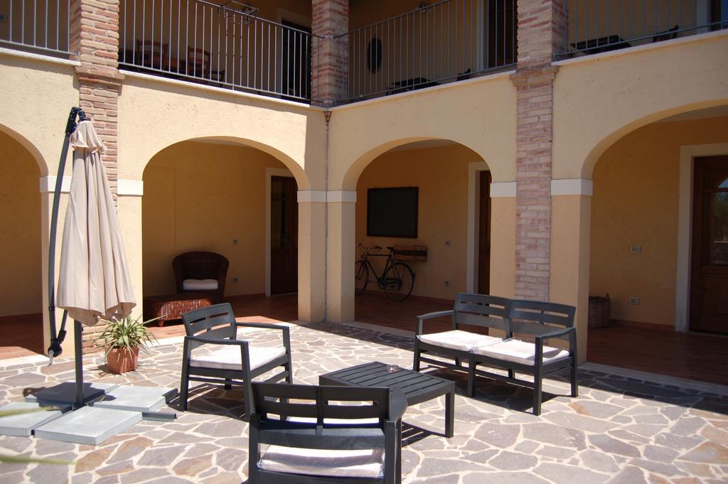 Hotel La Vecchia Fornace SantʼAnna Arresi Exterior foto
