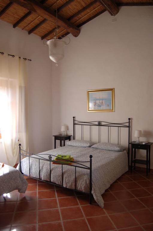 Hotel La Vecchia Fornace SantʼAnna Arresi Exterior foto