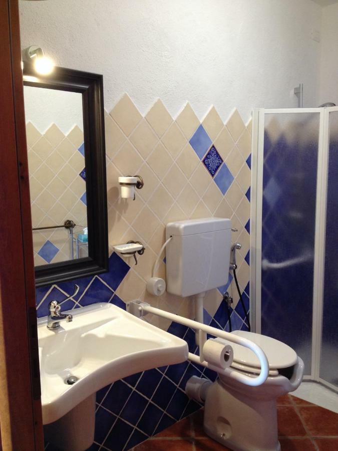 Hotel La Vecchia Fornace SantʼAnna Arresi Exterior foto